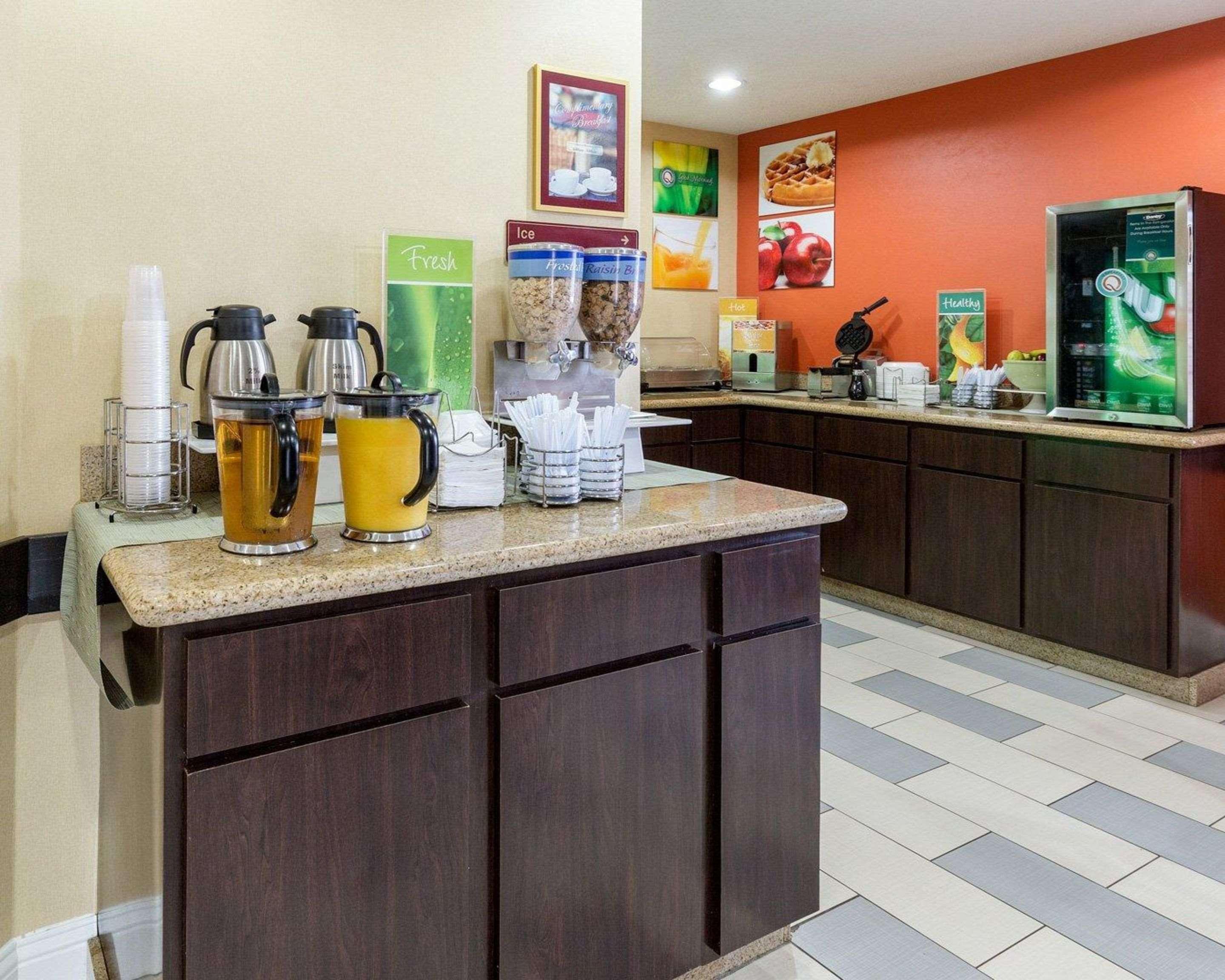 Inn Quality - Houston East Baytown