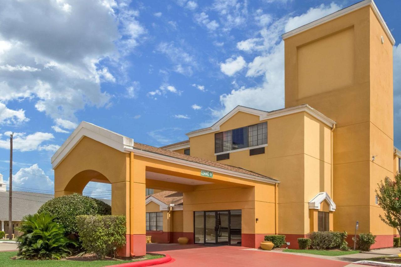 Quality - Houston East Baytown