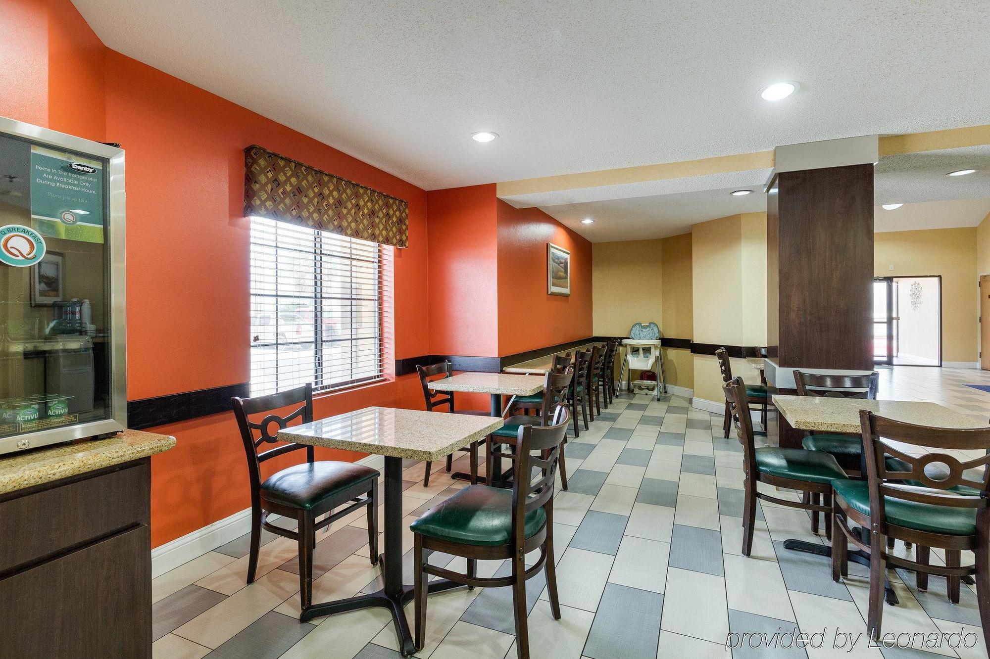 Quality - Houston East Inn Baytown